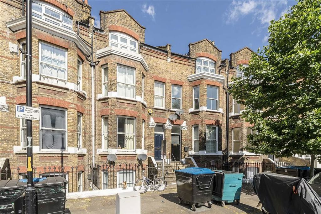 Property photo 1 of 8