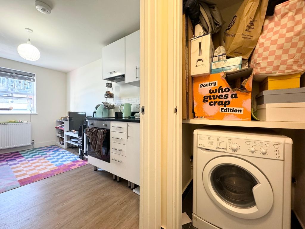 Property photo 3 of 7