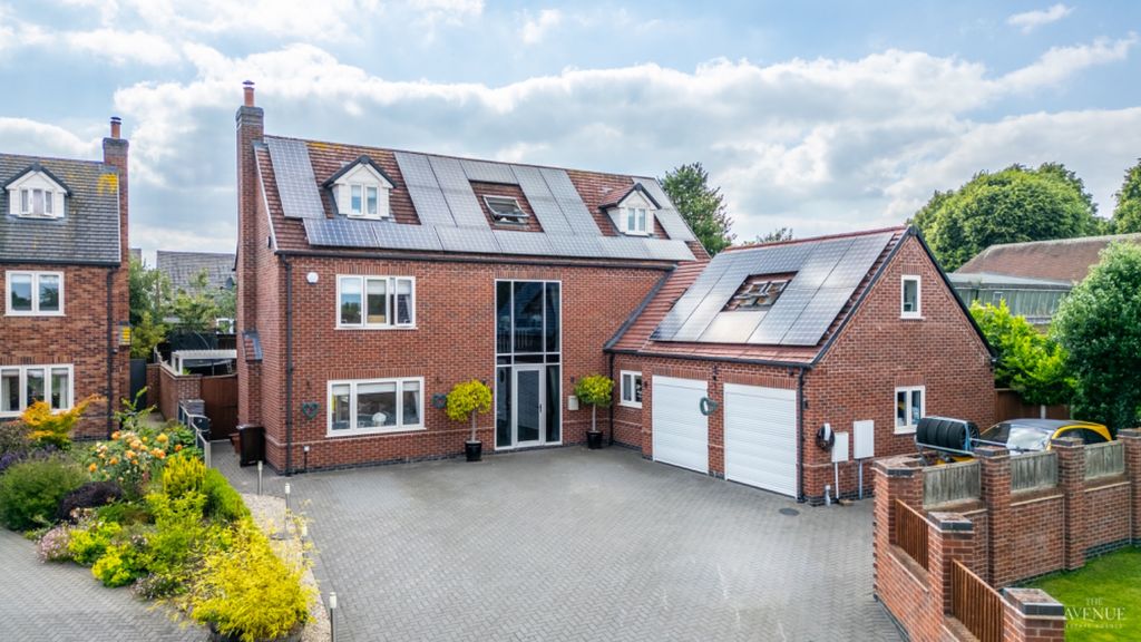 Property photo 1 of 30 3382370