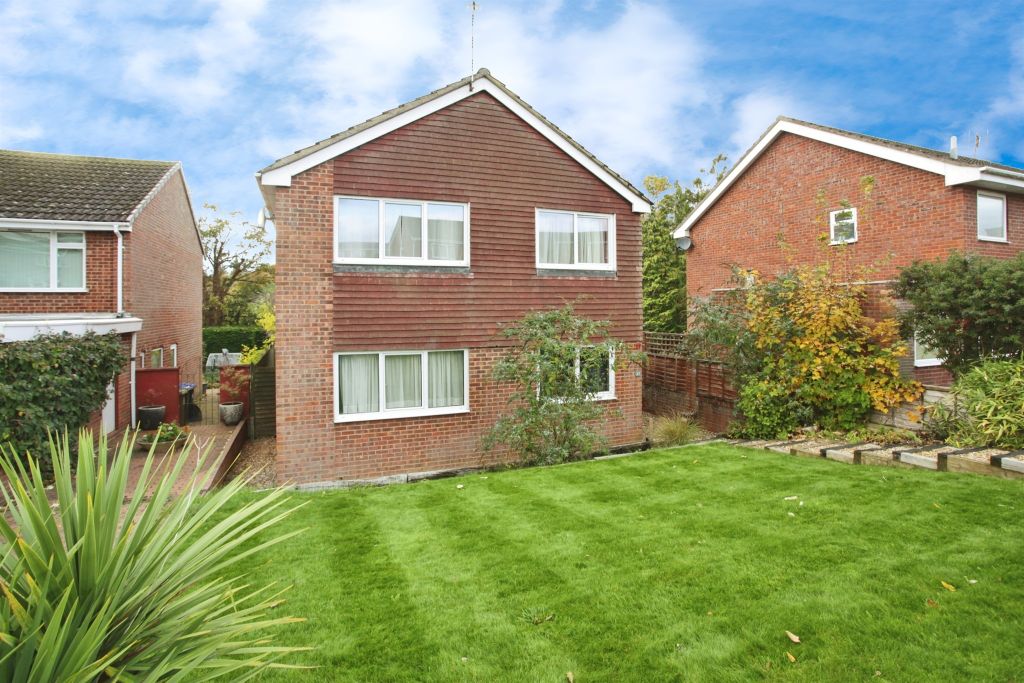 Property photo 2 of 19