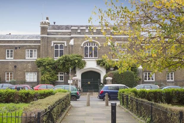 Property photo 1 of 8