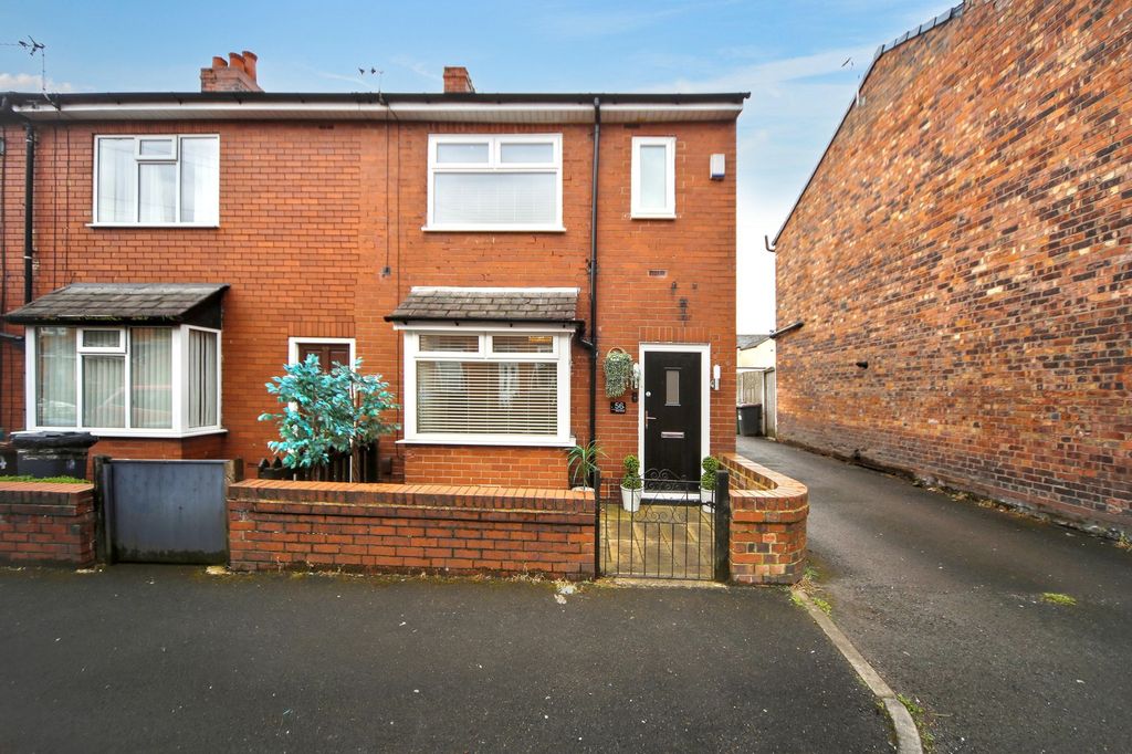 Property photo 1 of 16