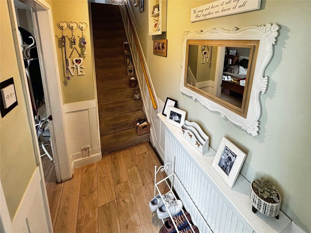 Property photo 3 of 19 Hallway