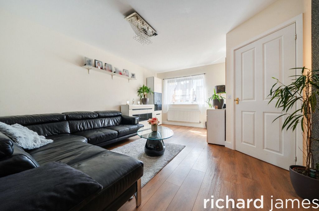 Property photo 2 of 14 513dab0c53E340Caac5ce56A25ba5535