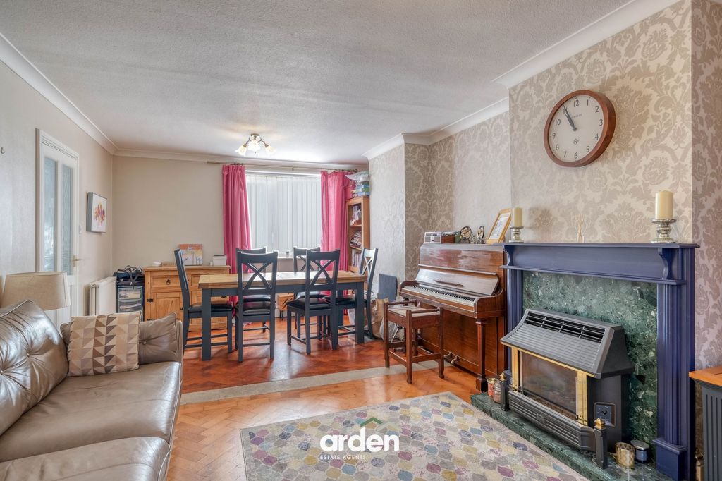 Property photo 3 of 14