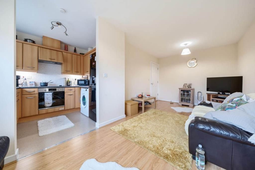 Property photo 1 of 9