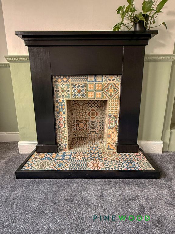 Property photo 3 of 30 Lounge Fireplace