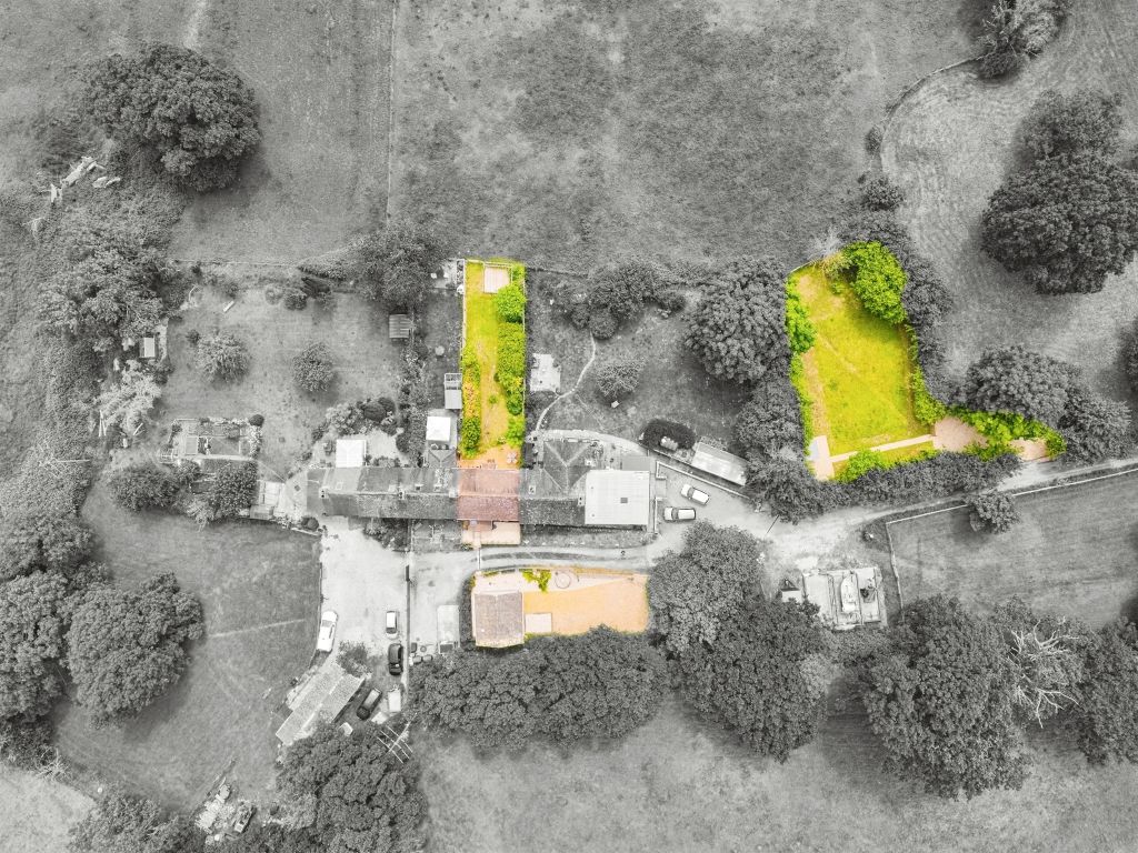 Property photo 2 of 33