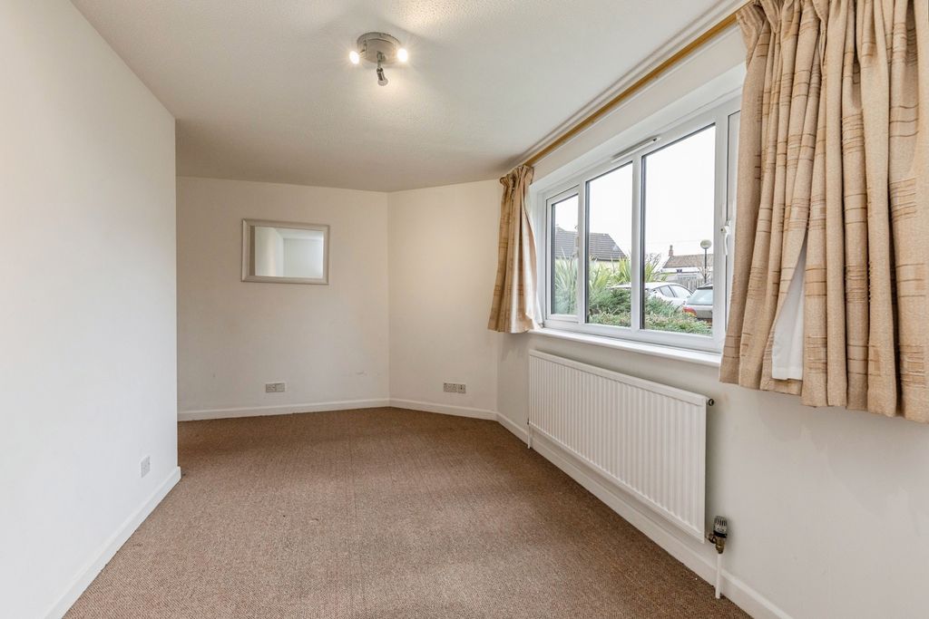 Property photo 2 of 9 Pbox-Img.Jpg