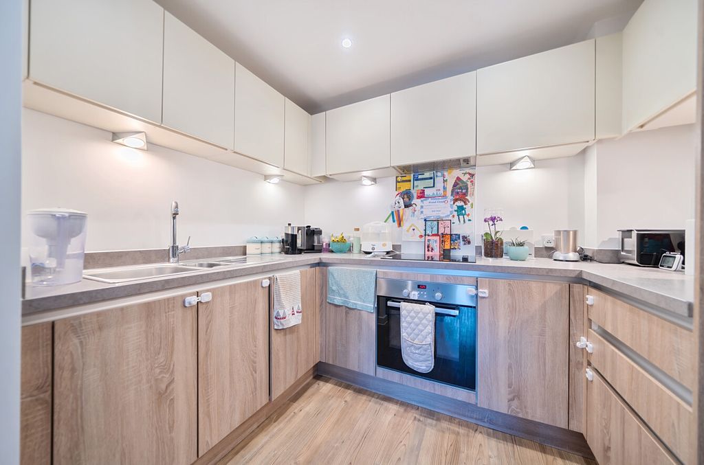 Property photo 2 of 18 10-68235Ec486d77-...