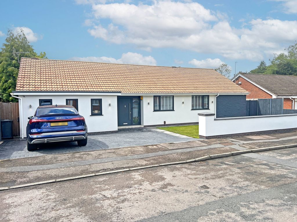 Property photo 1 of 31