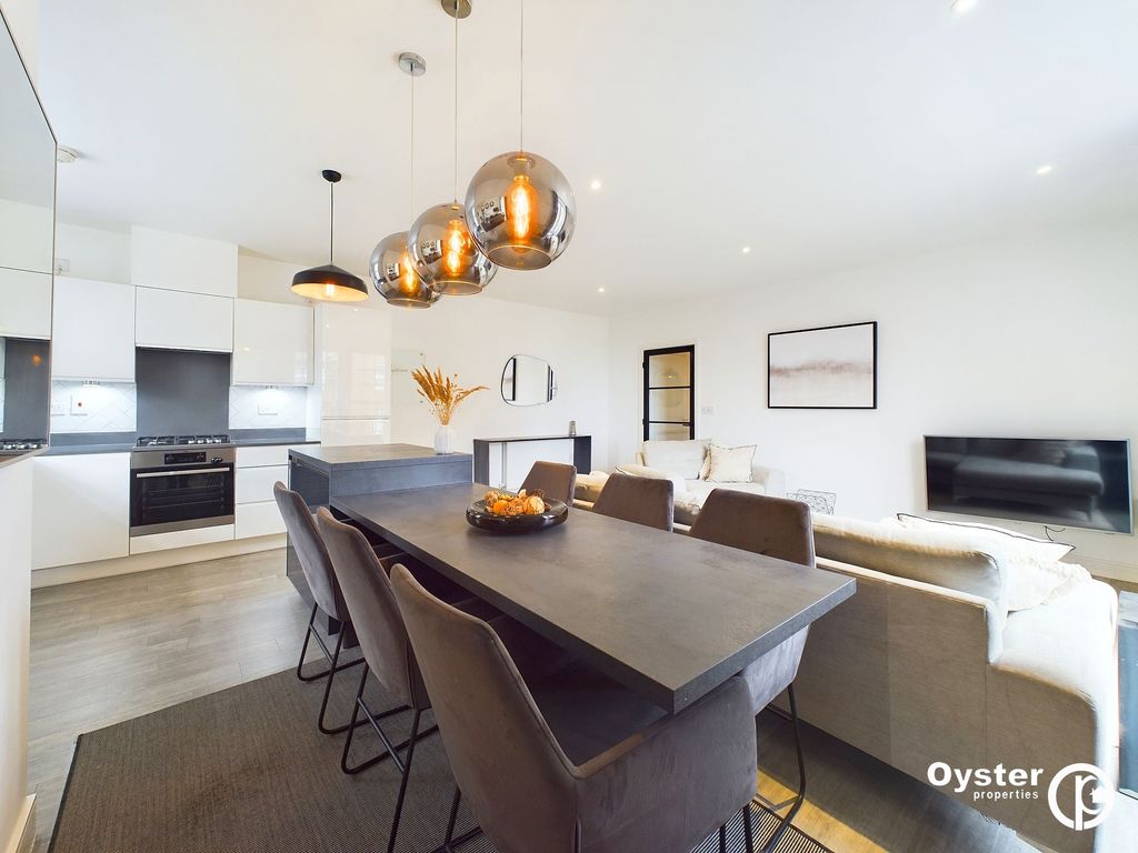 Property photo 1 of 13 Dining Area
