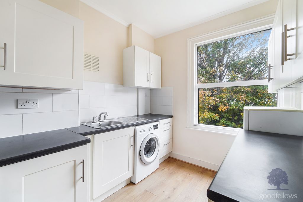 Property photo 2 of 15 Picture 2