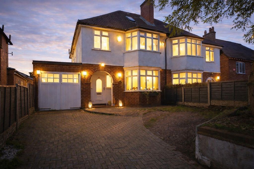 Property photo 1 of 24 Coleshill Dusk.Png