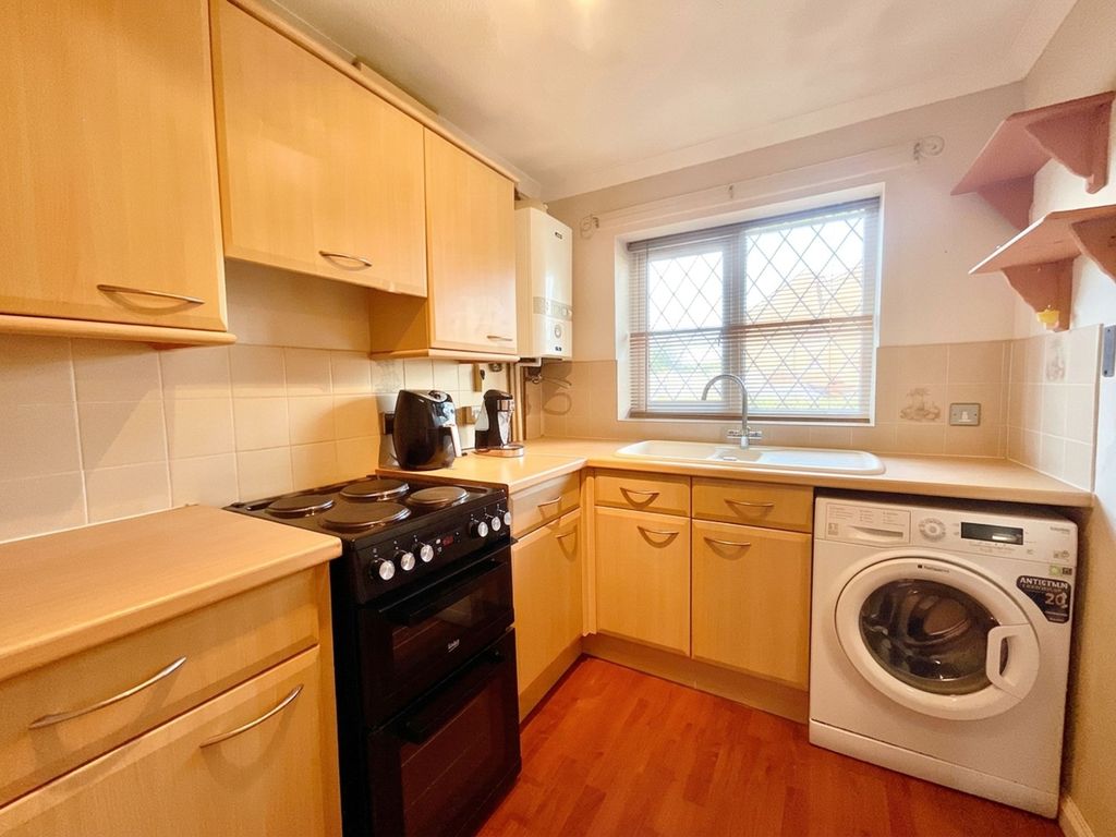 Property photo 3 of 19
