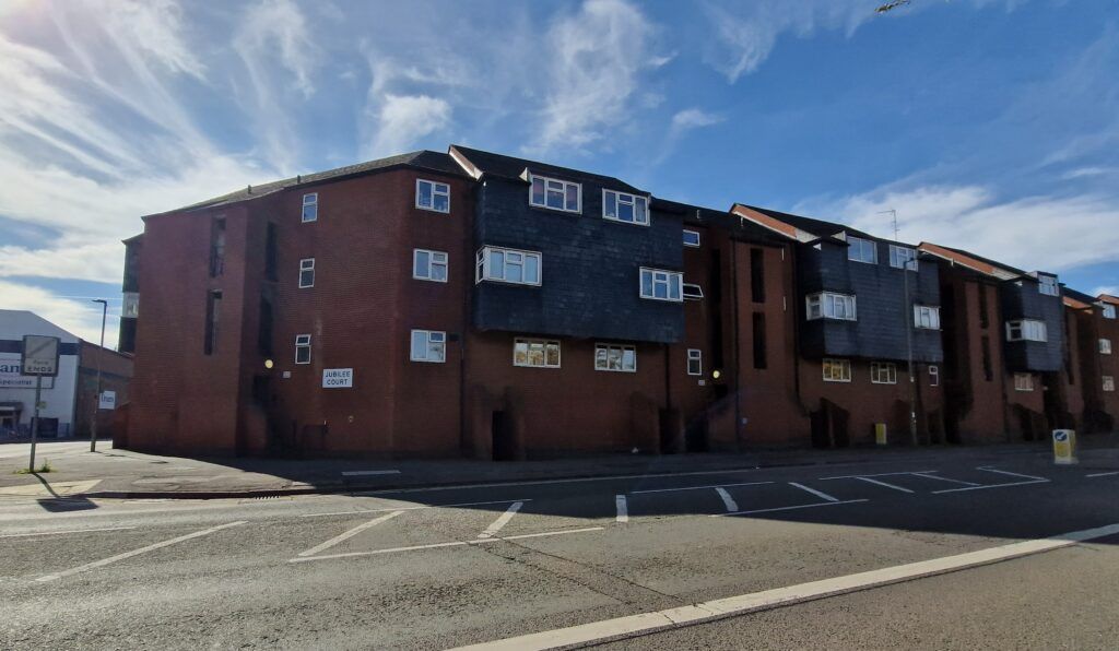 Property photo 1 of 6