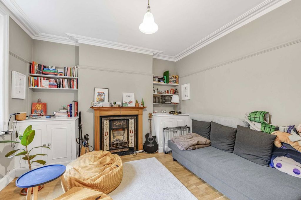 Property photo 1 of 7