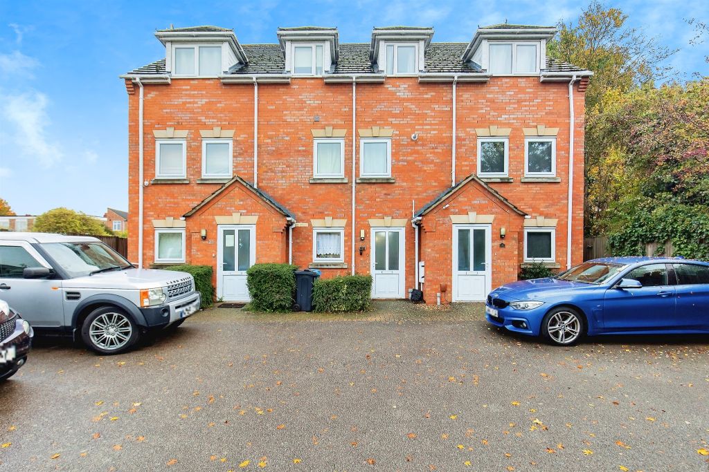 Property photo 1 of 17