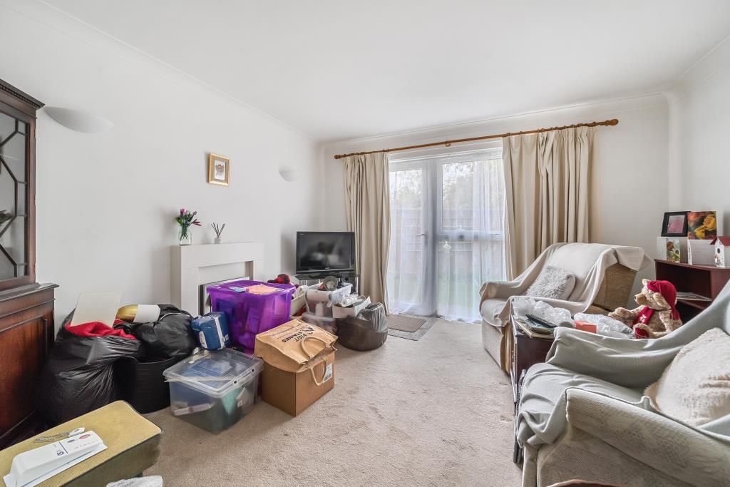 Property photo 2 of 21 Living Area