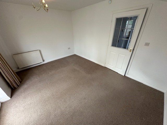 Property photo 3 of 8 Picture No. 01