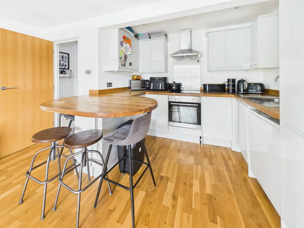 Property photo 3 of 9 Cam05201G0-Pr0173-Still004_1768487497356