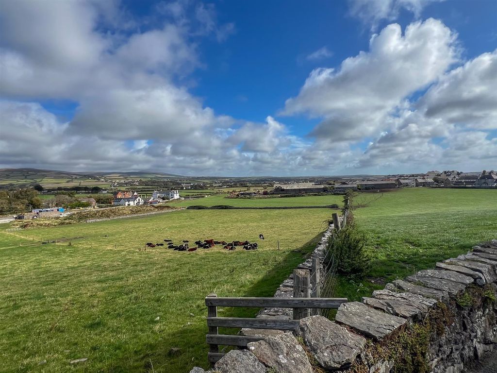 Property photo 1 of 24 Cliff View-1.Jpg