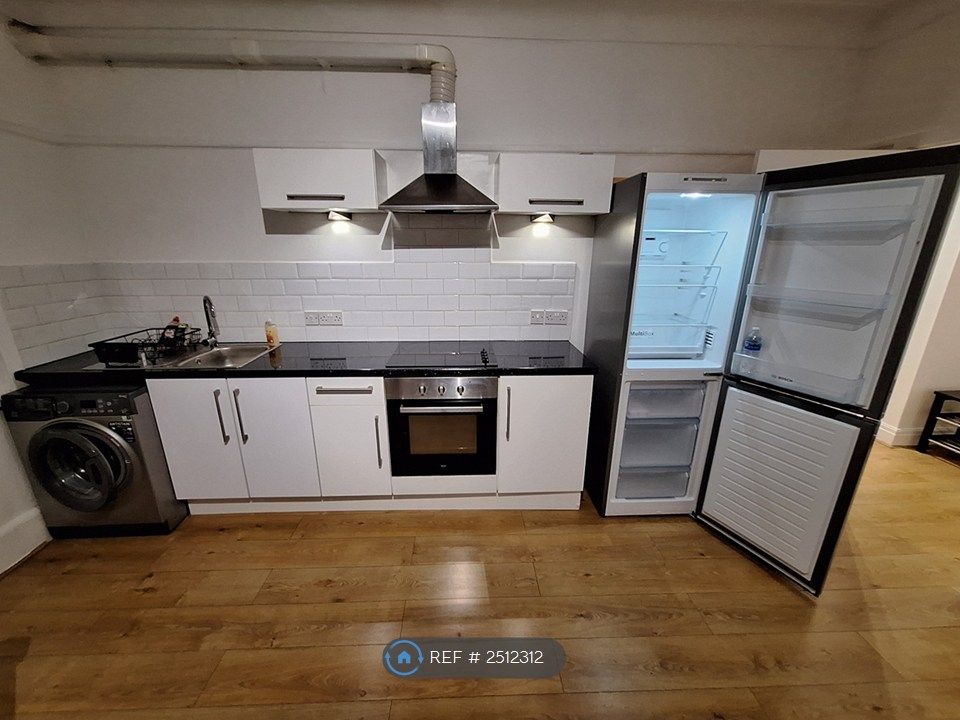 Property photo 3 of 21