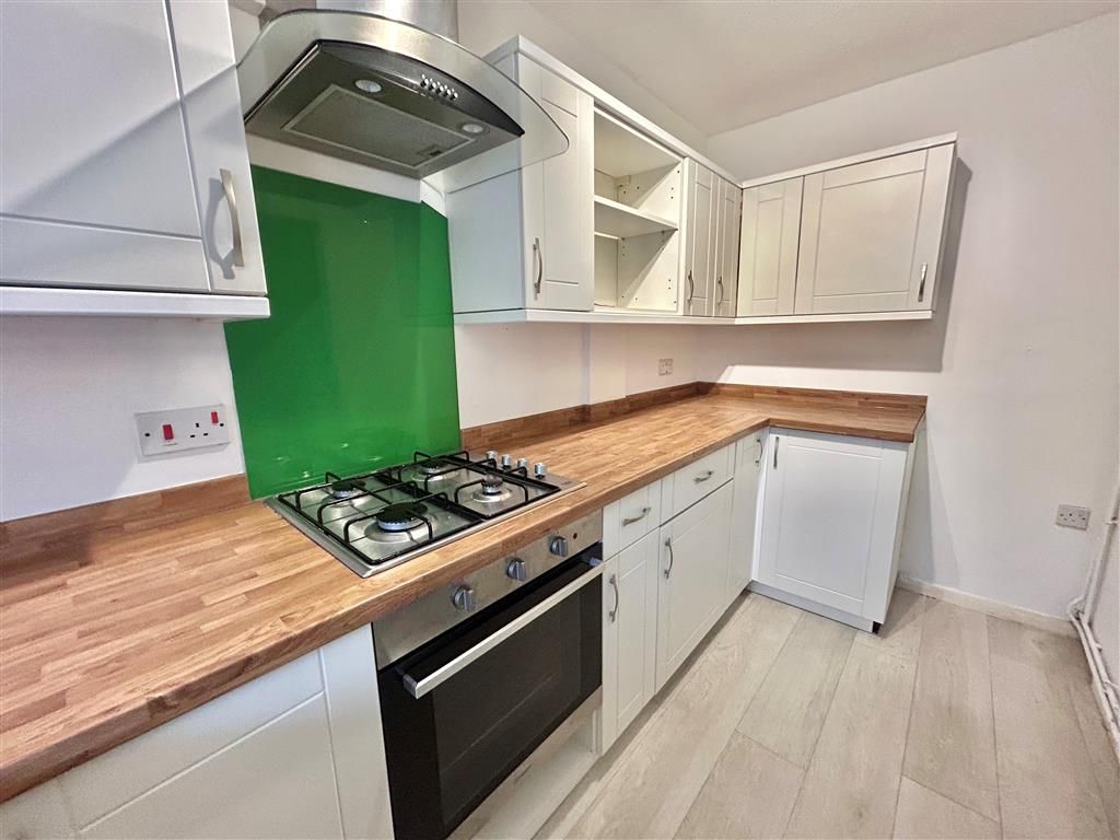 Property photo 2 of 12 Image