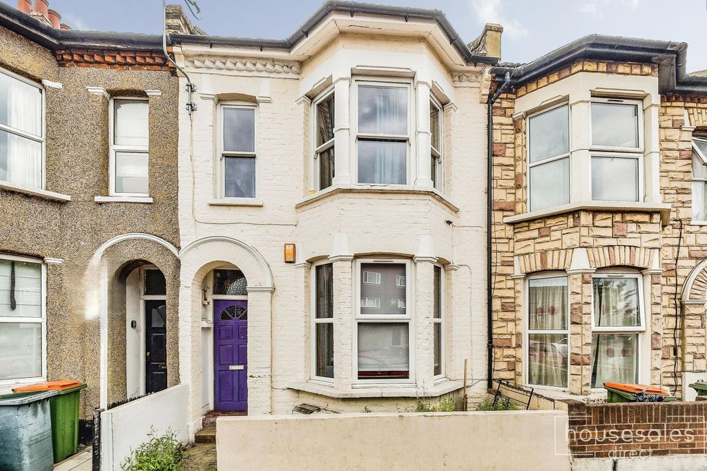 Property photo 2 of 10