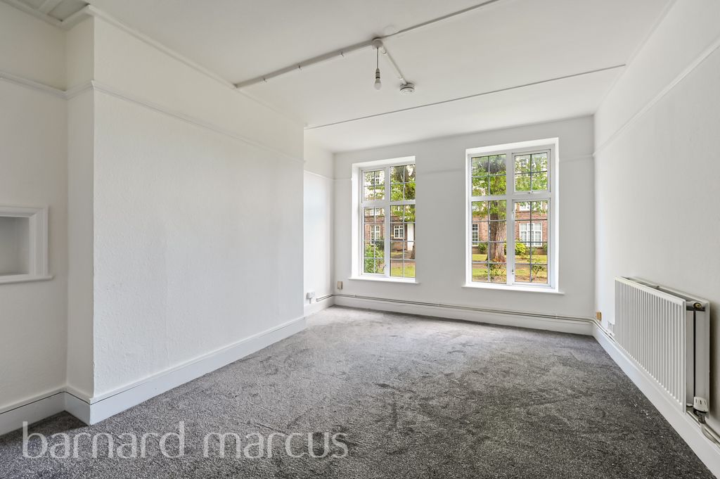 Property photo 3 of 8 Reception Room