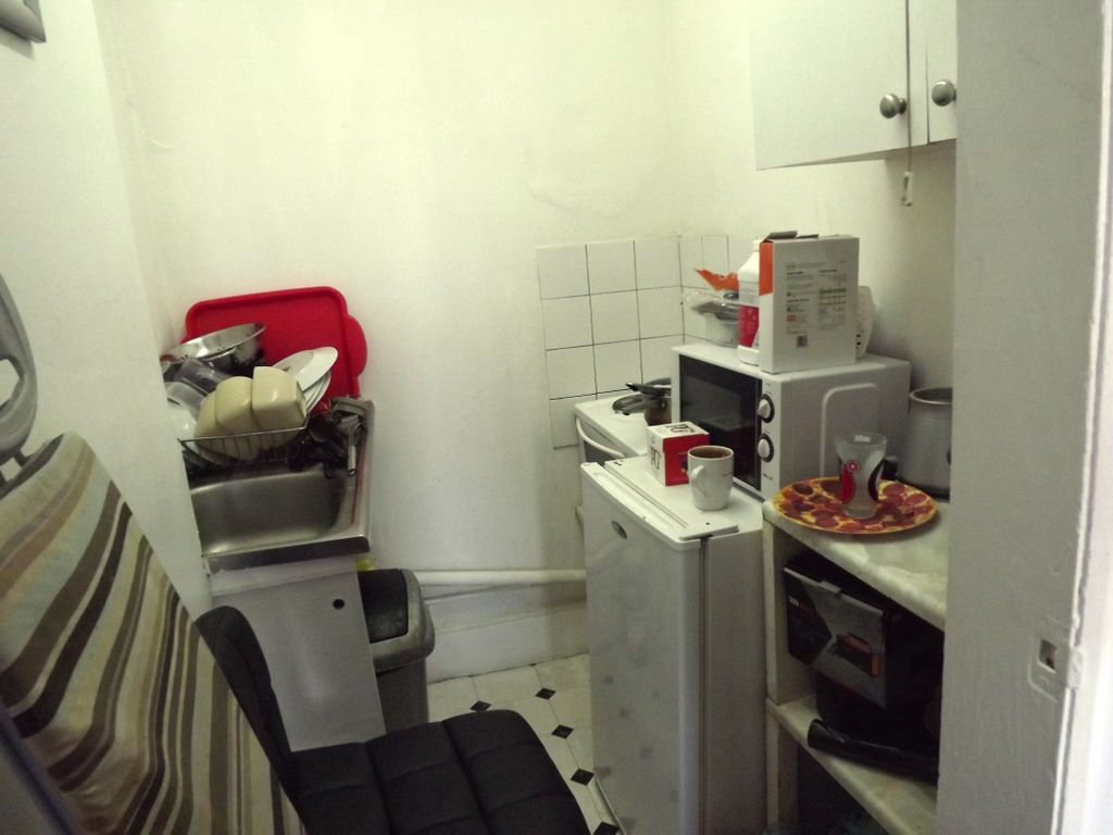 Property photo 2 of 3
