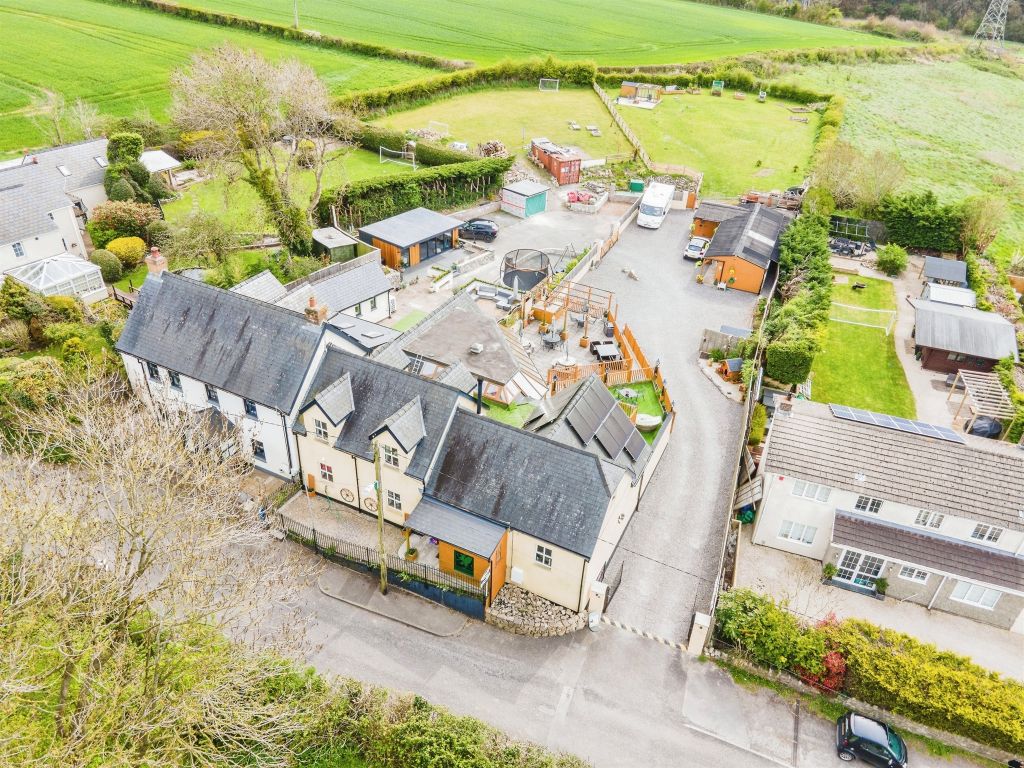 Property photo 3 of 26