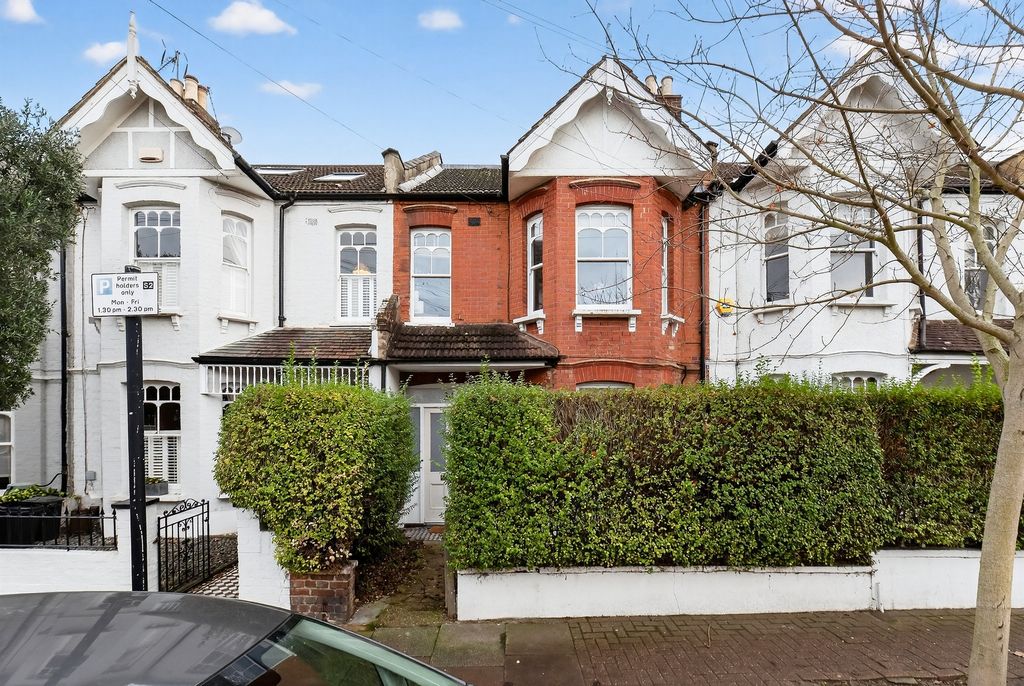 Property photo 2 of 17