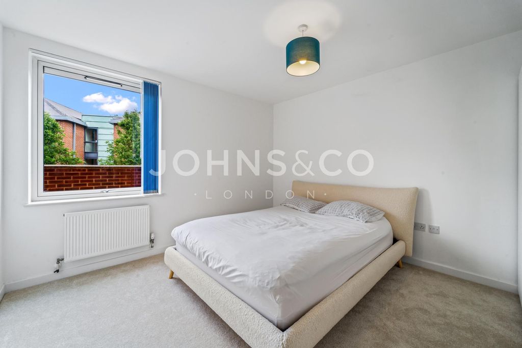 Property photo 3 of 8