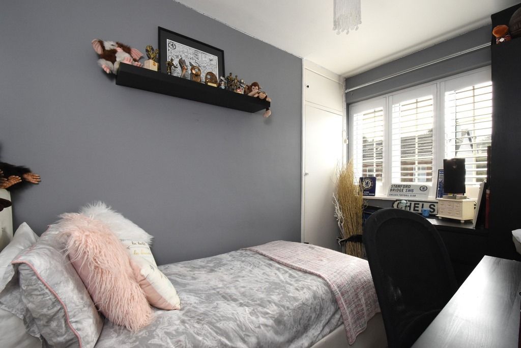 Property photo 2 of 13 5175541