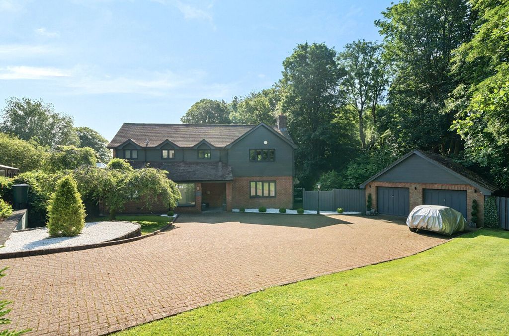 Property photo 1 of 34 Picture No. 01