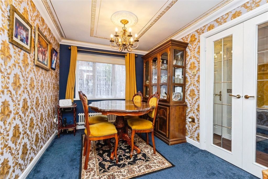 Property photo 2 of 22 Dining Room