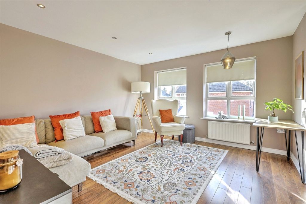 Property photo 2 of 14 Living Room