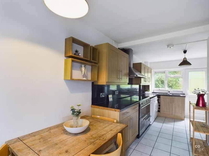 Property photo 1 of 17 Kitchen Area