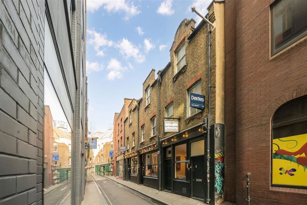 Property photo 2 of 9