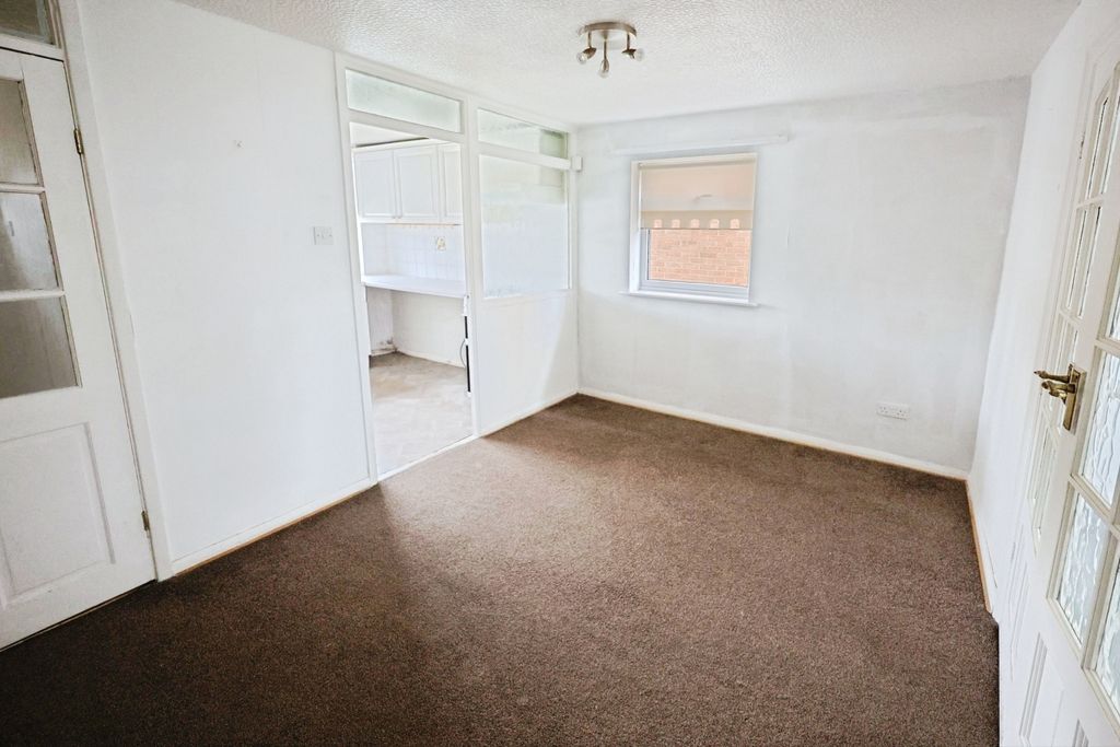 Property photo 3 of 10 Pbox-Img.Jpg
