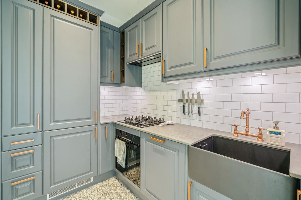 Property photo 3 of 10 Image