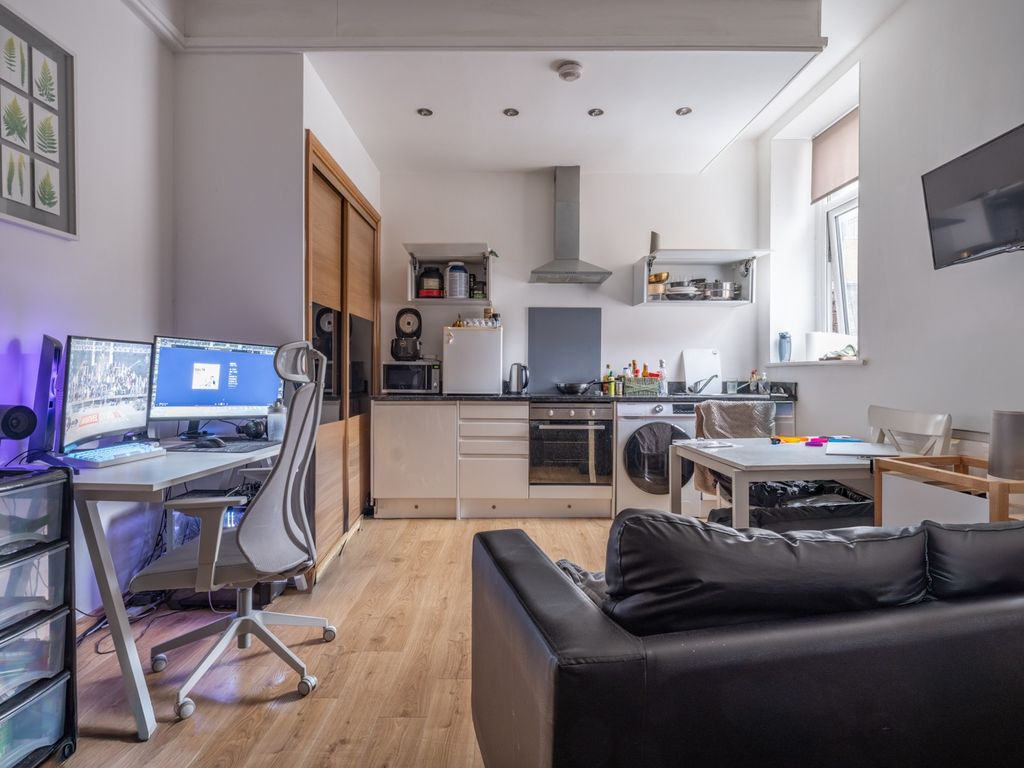 Property photo 3 of 4 4762742