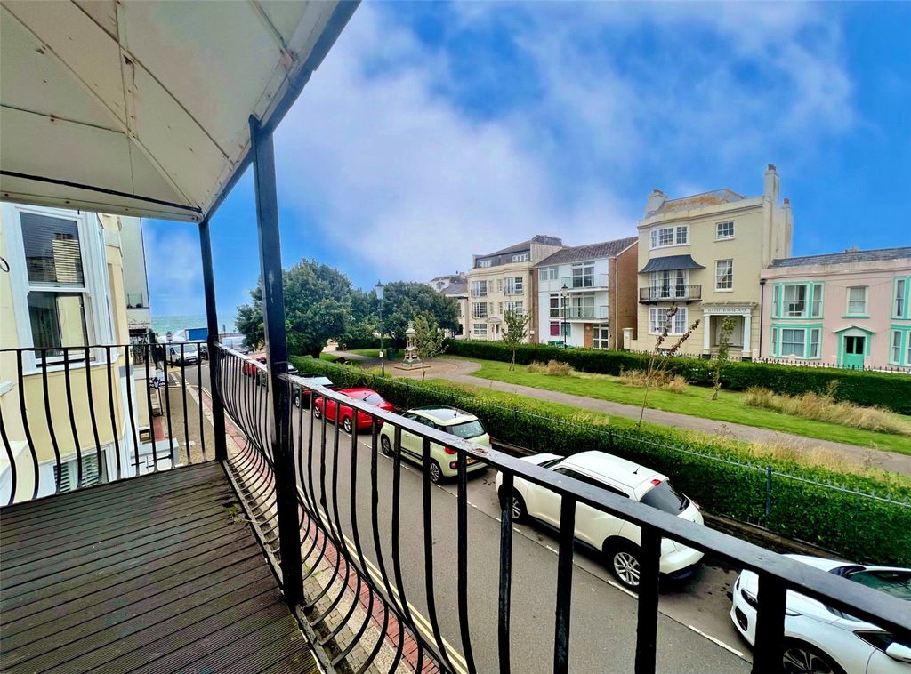 Property photo 3 of 12 Picture No. 01