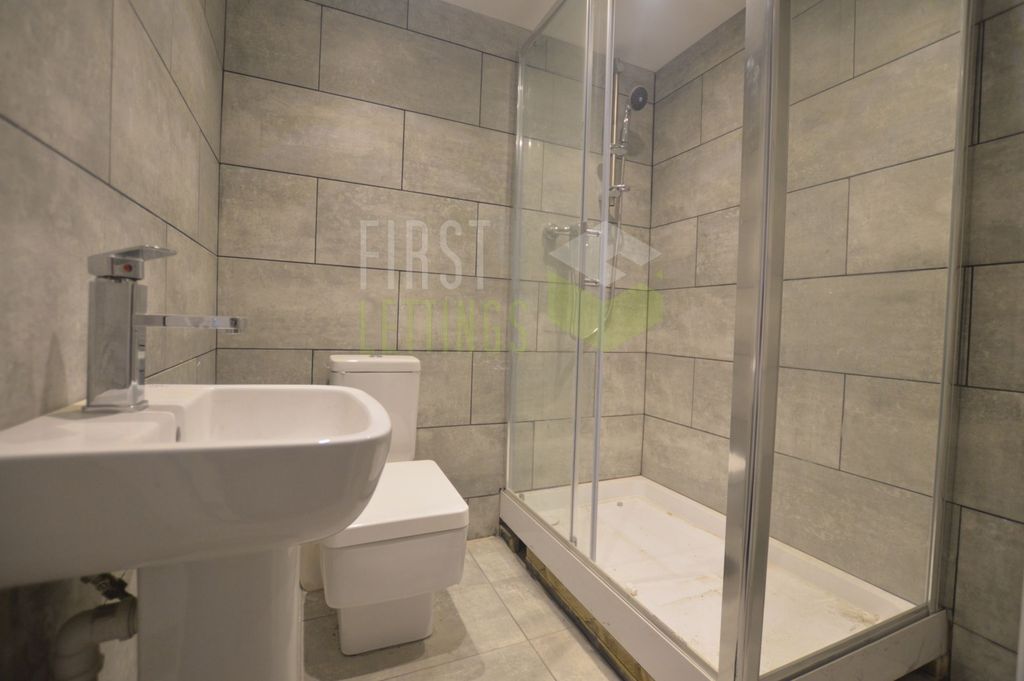 Property photo 3 of 3 Bathroom