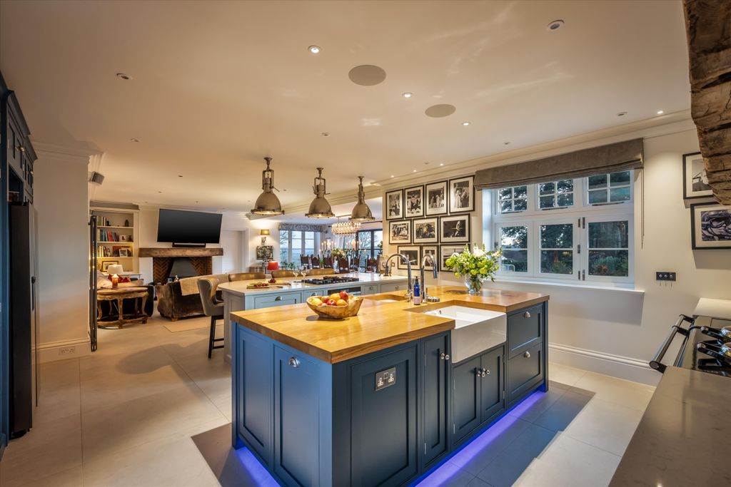 Additional image 7 of 7 bed detached house for saleBlackdown, Haslemere, West Sussex GU27