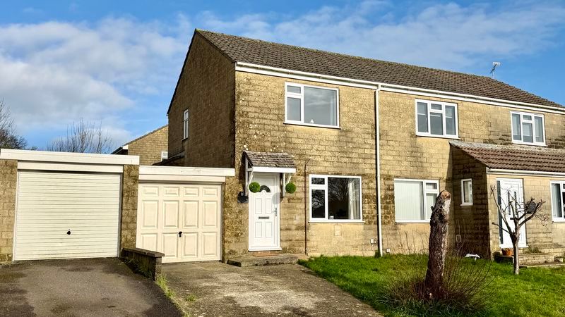 Property photo 1 of 15 Front Aspect