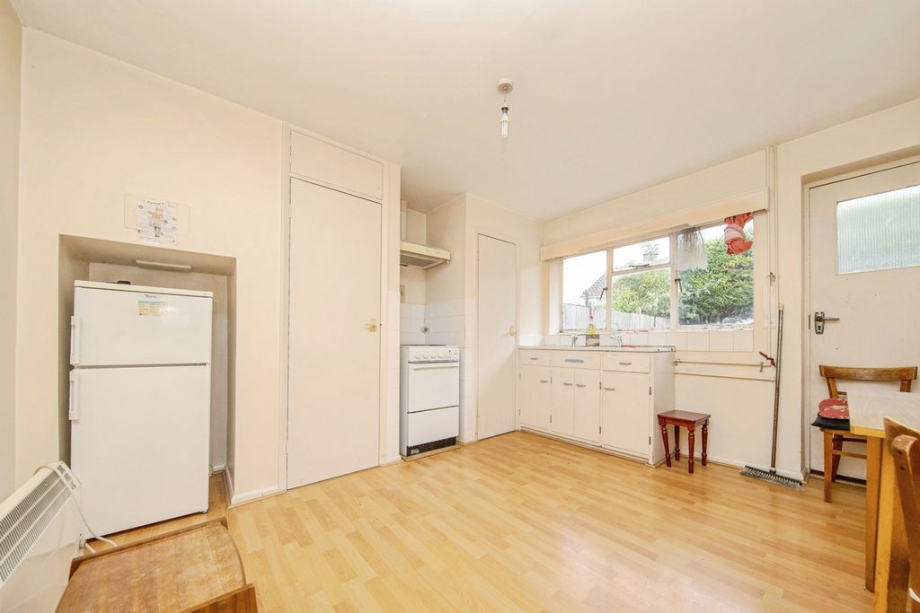 Property photo 3 of 15 Photo