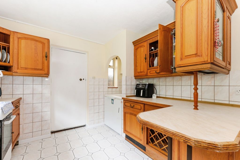 Property photo 2 of 17 Photo