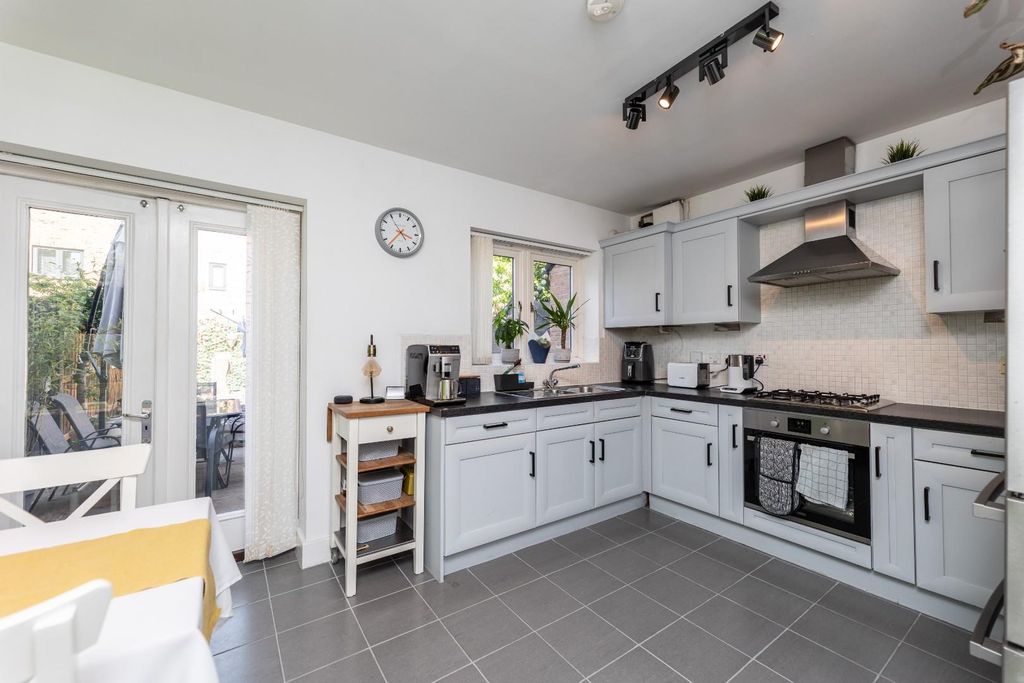 Property photo 3 of 23 5C5A4550.Jpg